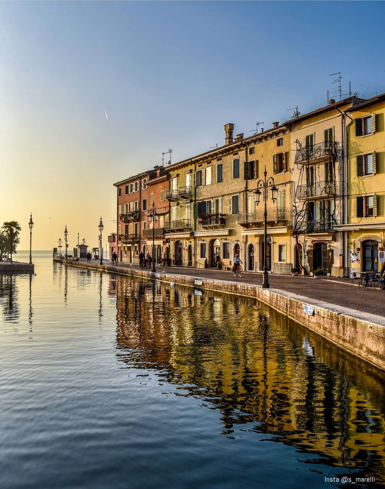 Lazise the old harbour