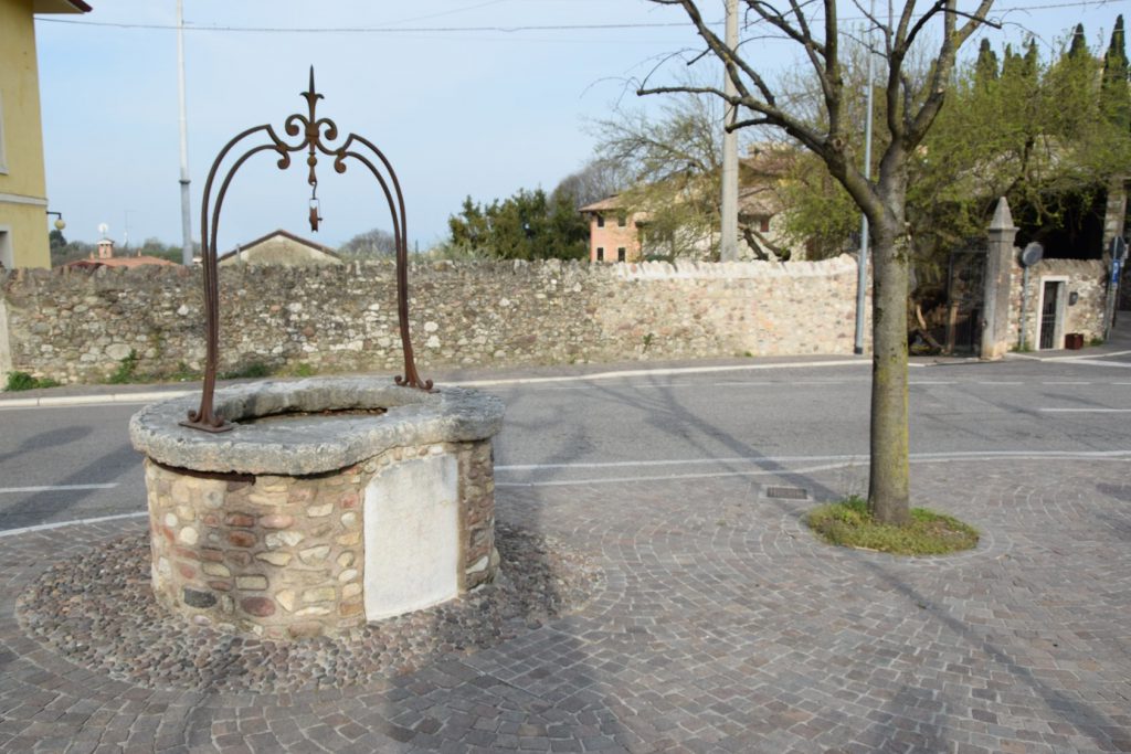 Colà - The water well